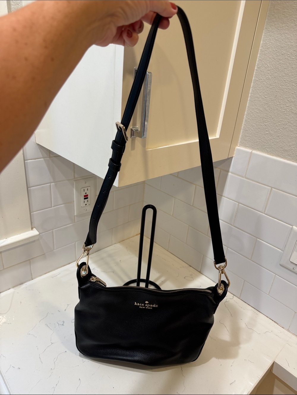 kate spade Black Pebbled Leather Crossbody with Gold Logo - Picture 3 of 12